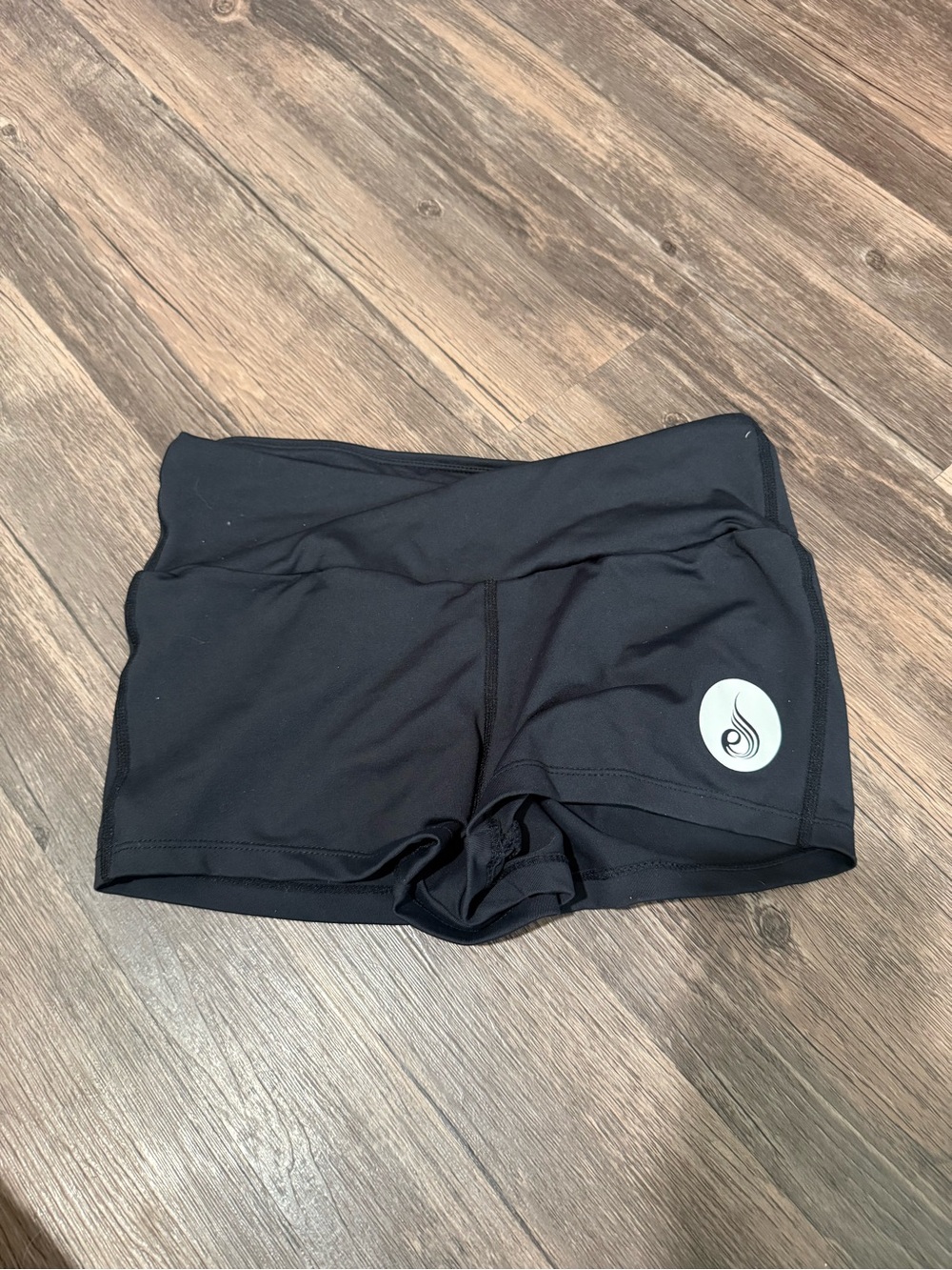 ✨🖤 Ryderwear Crossover V-Cut Waistband Shorts 🖤✨